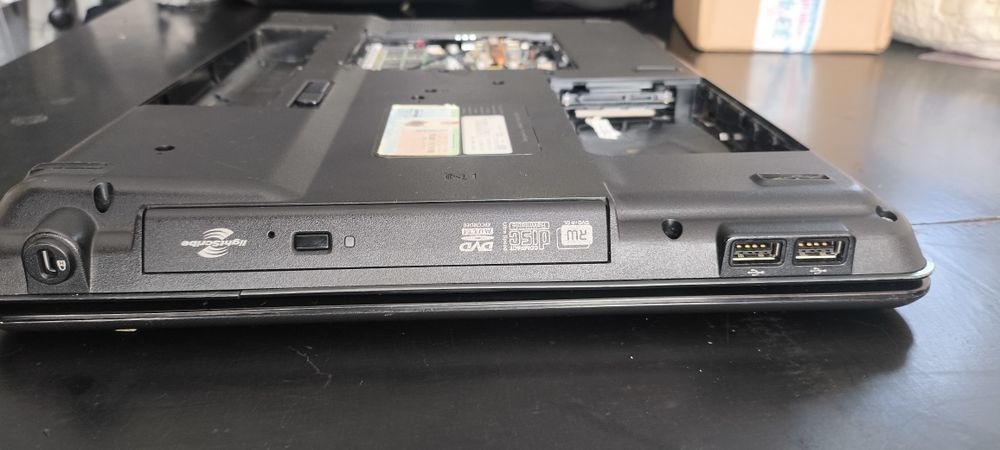 Compaq Presario A900 laptop 17 cali