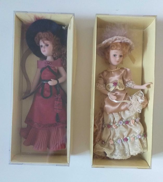 Bonecas antigas em porcelana