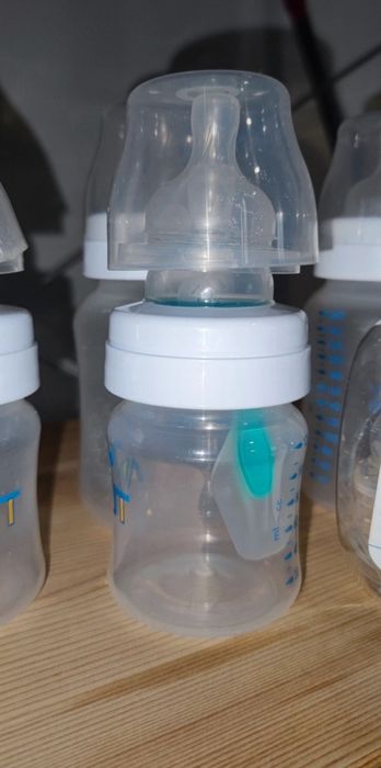 Biberões e retinas  Avent