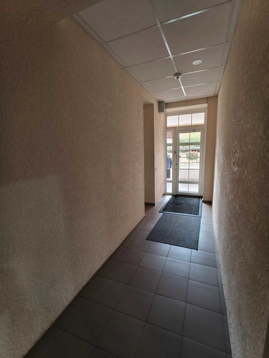 Продам квартиру в Хлебодарском в новом кирпичном доме, средний этаж