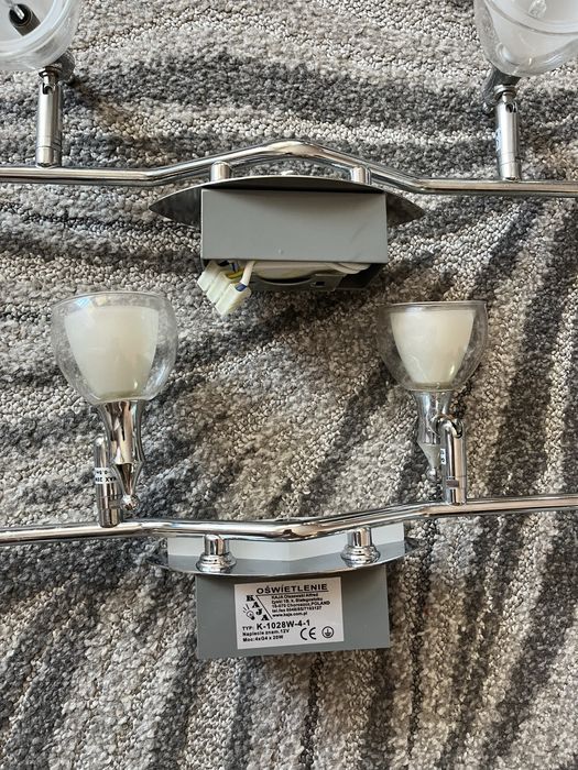Zestaw oswietlenia lazienkowego