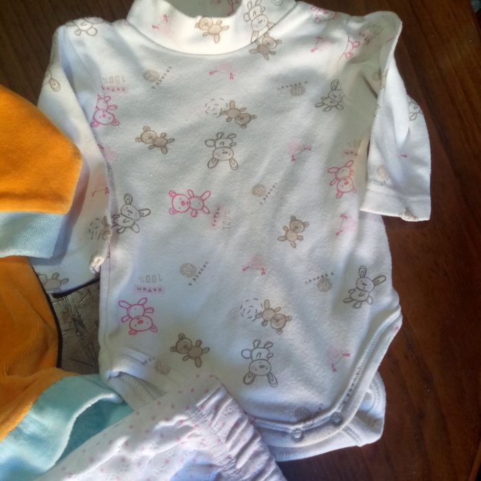 Lote de roupa menina 0-3 meses