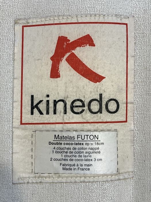 Futon antigo para oferecer