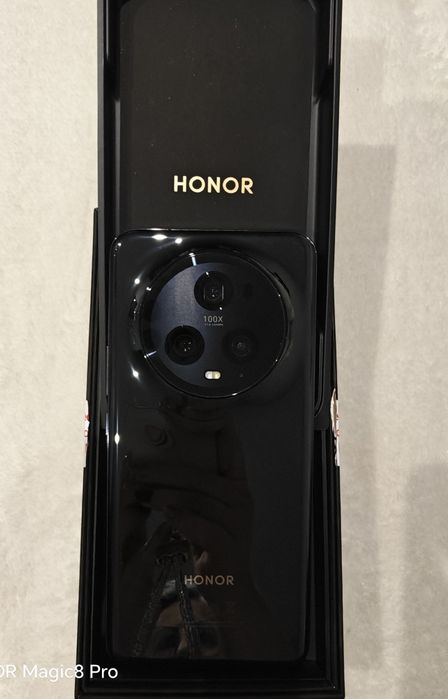 HONOR Magic 5 Pro 12GB RAM/512GB Glossy Black / Bardzo zadbany / Pudełko