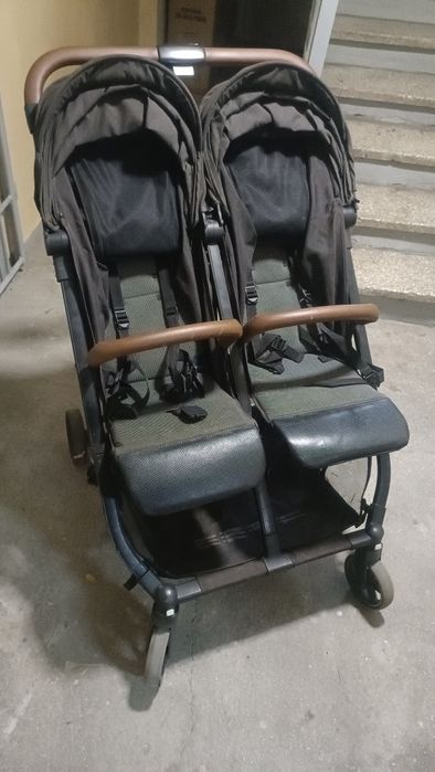 Wózek spacerowy blizniaczy