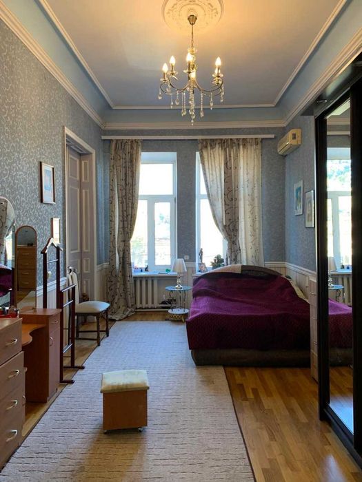 Продам квартиру 320 кв.м. в центре Одессы!
