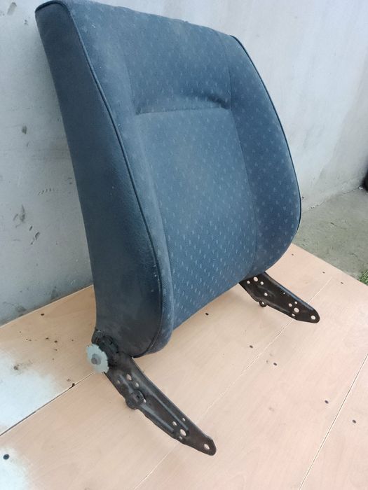 Спинка пасажирського сидіння Пассат Б3-4