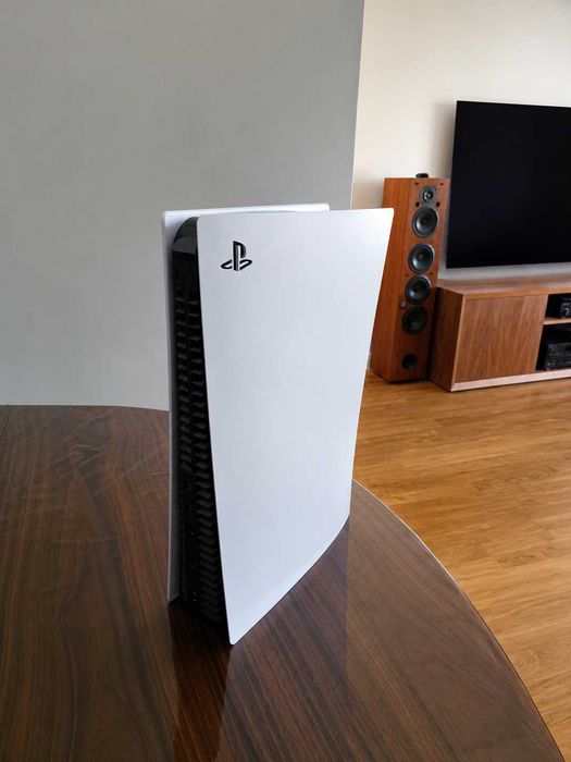 PS5 Digital Edition 825GB