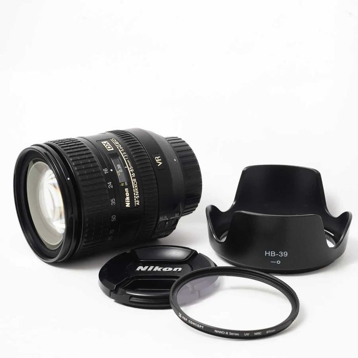 Об'єктив Nikon 16-85mm f/3.5-5.6G ED AF-S DX VR Nikkor