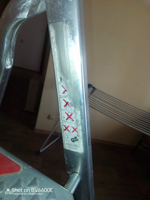 Продам Стремянку алюминий  на 6 ступеней