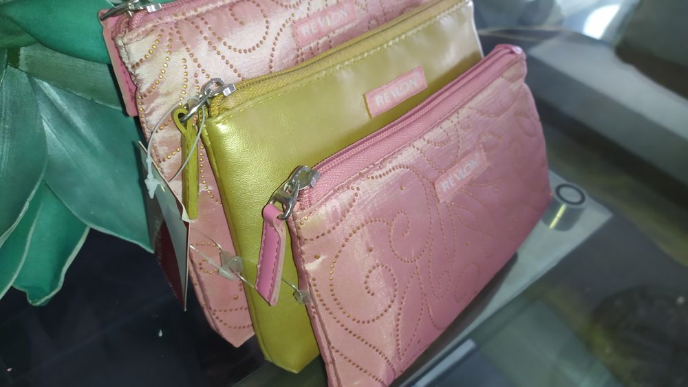 Conjunto 3 bolsas REVLON novas