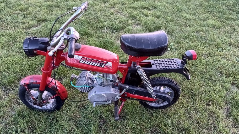 Motorynka zarejestrowana, zabytek, na chodzie Romet pony 301