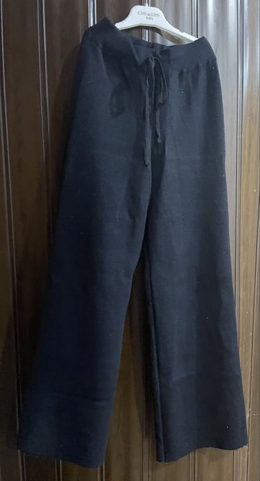 Продам штани для дівчинки: джинси, спортивні, палаццо