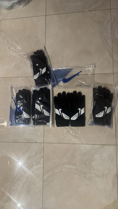 Перчатки Nike Hyperwarm | Новые | Повседневные | Все размеры