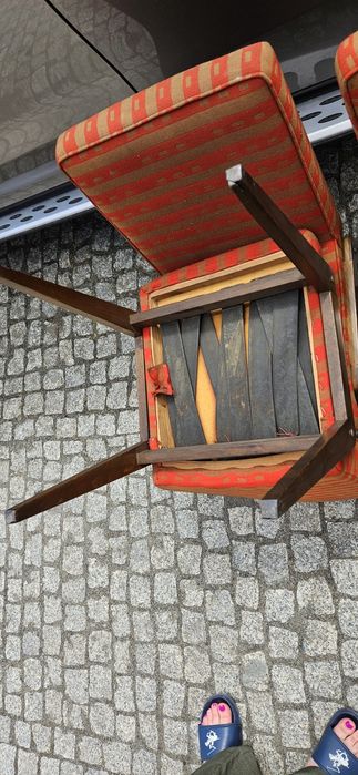 Krzesła "klubowe"  z epoki