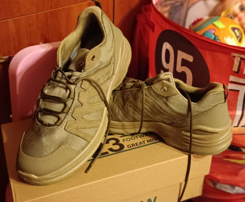 Продам летние военные кросовки Talan.