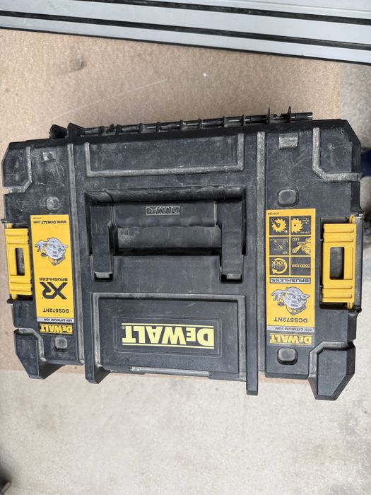 Serra circular Dewalt DCS572NT 18V