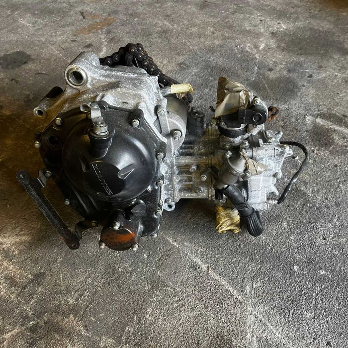 Motor Zontes 125 Temos mais material para esta mota e multimarcas