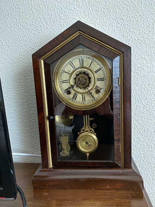 Relógio de parede antigo