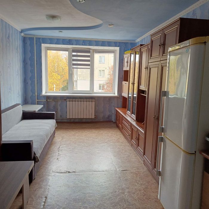 Гарна кімната,холодильник, пральна машина, меблі
