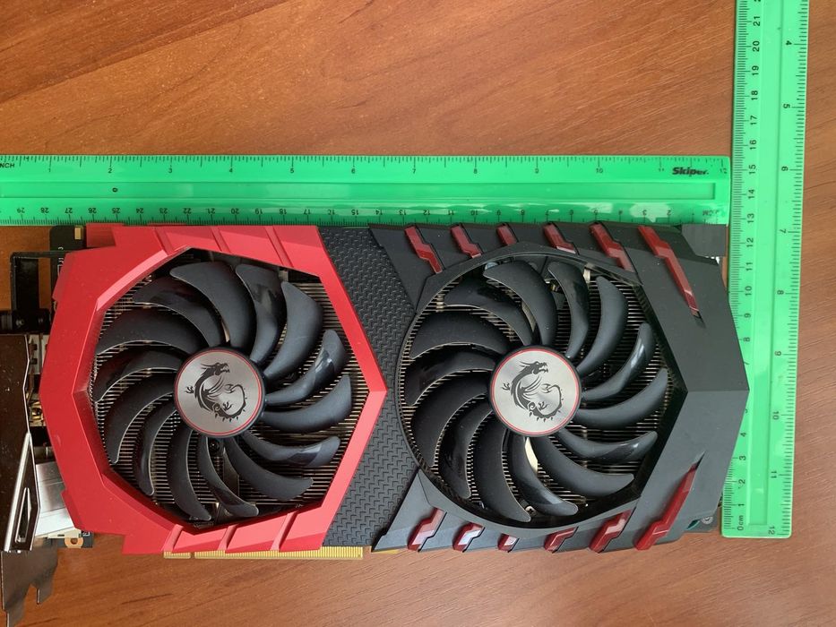 Продам відеокарту Geforce gtx 1080 в дуже гарному стані робочу