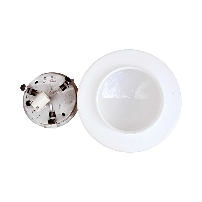 Biały plafon sferyczny HP Leuchten, Niemcy lata 70.