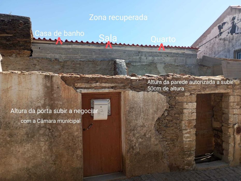Casa da aldeia com 78m2 na aldeia Rodeios, Vila Velha de Ródão para acabar de recuperar
