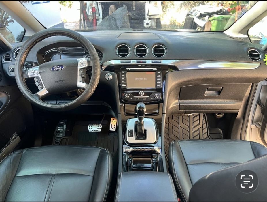 Ford S-Max titanium 7L 2011