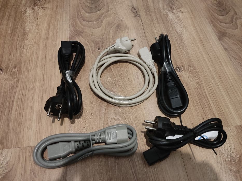 Kabel zasilający do drukarki/komputera