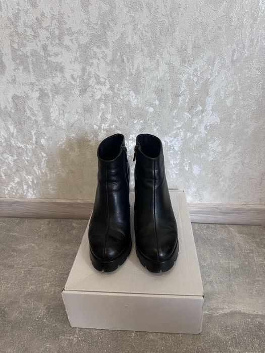 Продам сапожки шкіряні