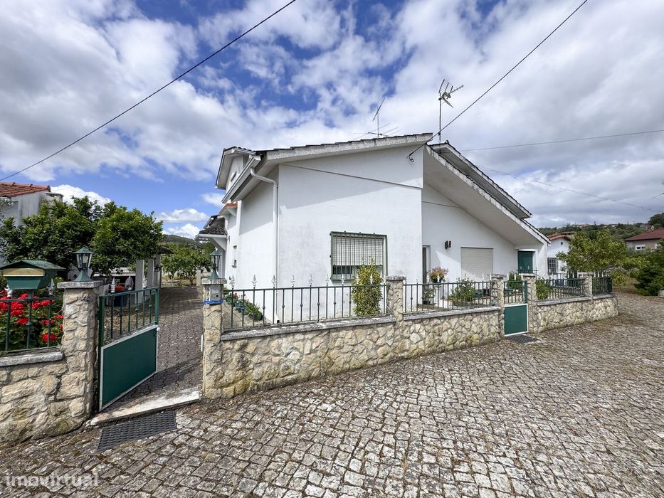 Moradia T4 - São Sebastião - Ourém