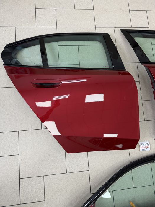 BMW i5 G60 5 двері дверка у зборі колір c68 бмв 5 г60 Розбір