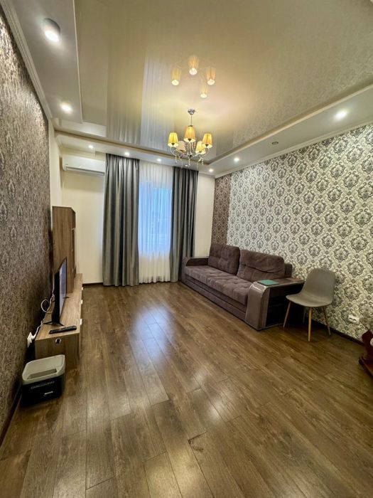 Оренда затишна 1-кімнатна квартира вул.Тлехаса Напроти Токіо