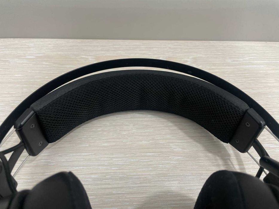 Оригінальні бездротові ігрові навушники Razer Nari Essential Wireless