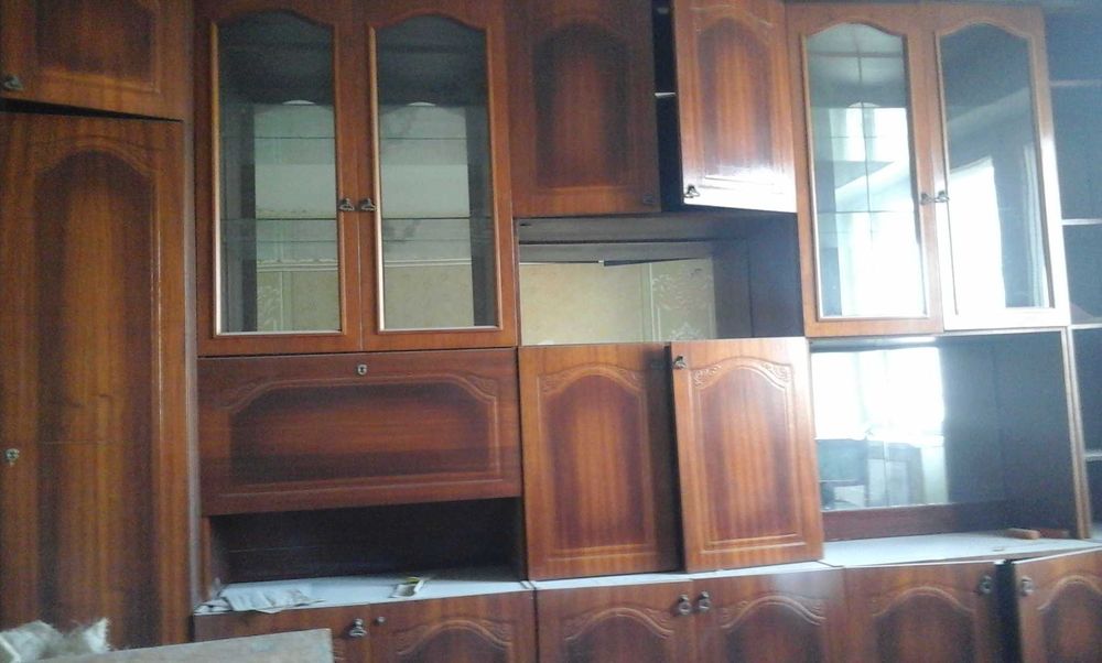 Стінка для вітальні