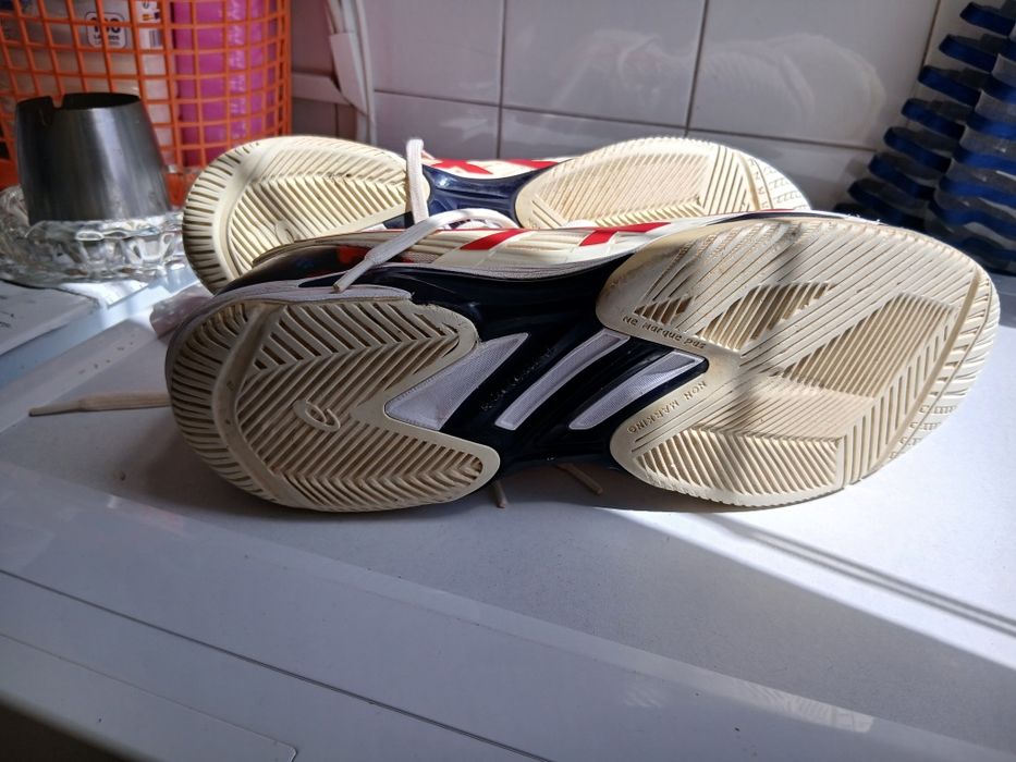Ténis asics em óptimo estado!!!