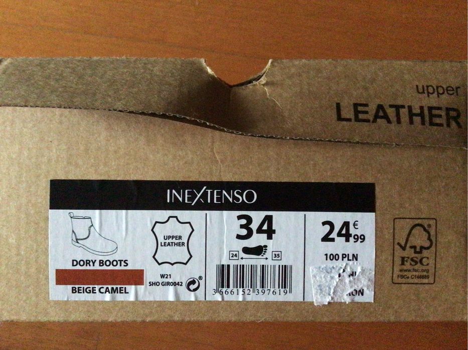 botas em pele tamanho 34 NOVAS