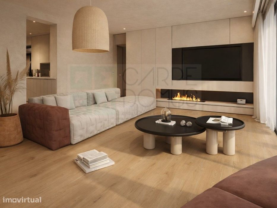 Apartamento T2 no Rés do Chão com Suite e Varandas — Altura, Faro