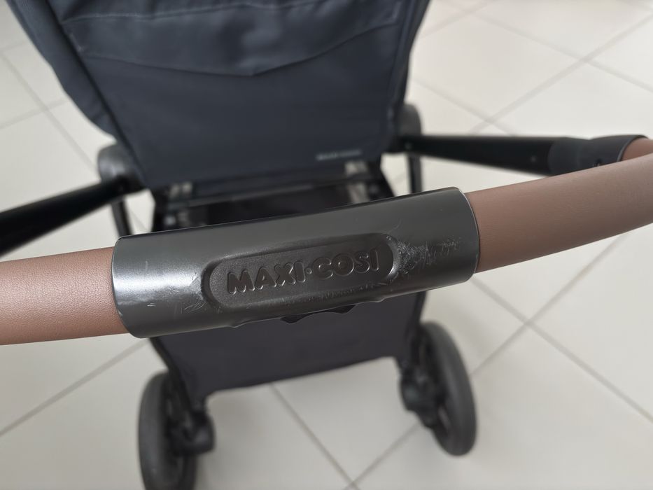 Carrinho Maxi Cosi Street Plus com alcofa