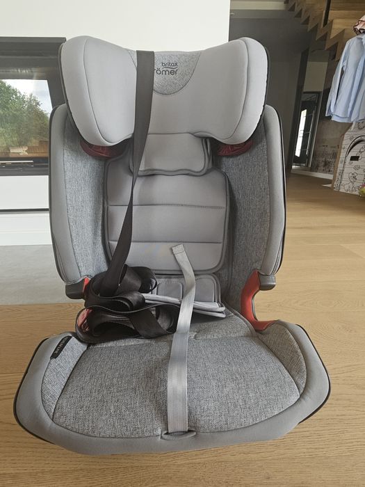 Britax Romer Advansafix IV R premium line