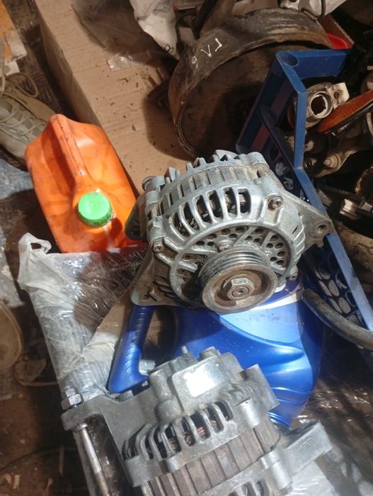 Генератор на Міцубісі галант 6