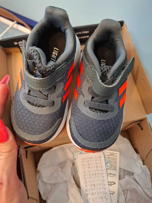 Adidas oryginal dziecięce stan idealny