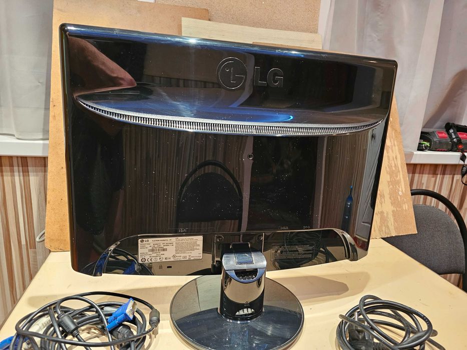 ディスプレイ・モニター本体 LG FLATLON Wide LCD W2252V-TF 22インチワイド液晶モニター - W2252TQ-TF | LG Japan