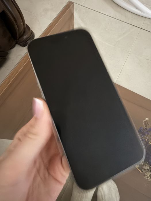 Продам IPHONE 15 pro 256gb