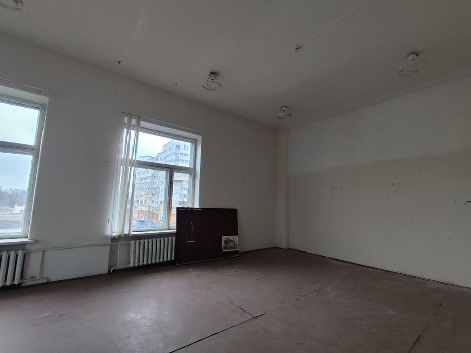 Продам приміщення центр вул Грушевського Благовісна