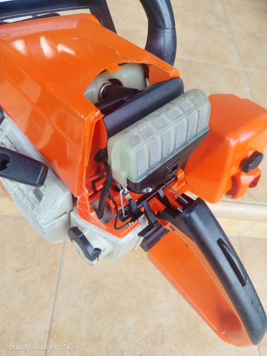 Продам бензопилу STIHL MS 250