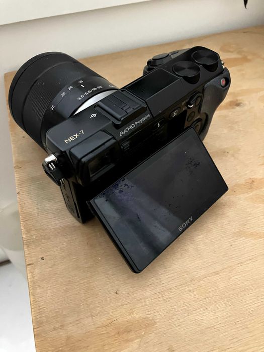 Mirrorless camera Sony NEX-7 24 mp + Sony 3.5-5.6/ 18-55mm lens