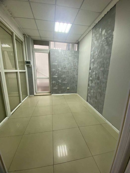 Здам в оренду приміщення в центрі ТЦ Зебра