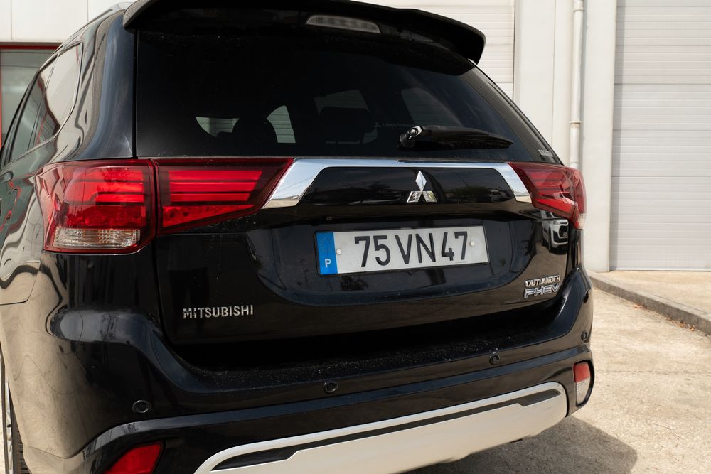 Mitsubishi Outlander  PHEV
