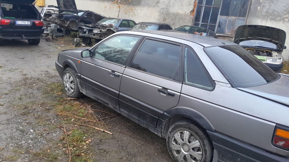 Продам фольсфаген пасат б3 2.0 газ бензин